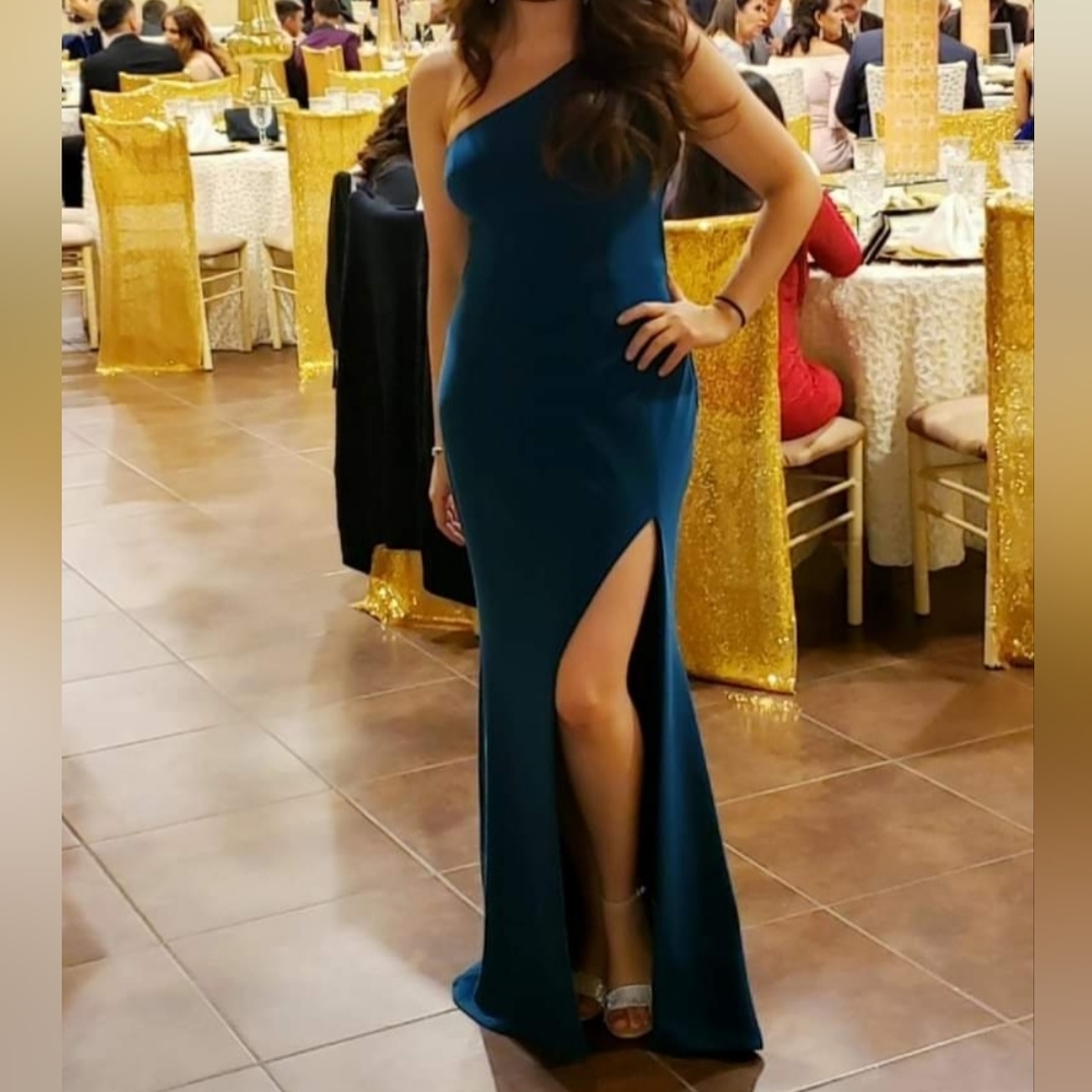 Formal Green One Shoulder Dress